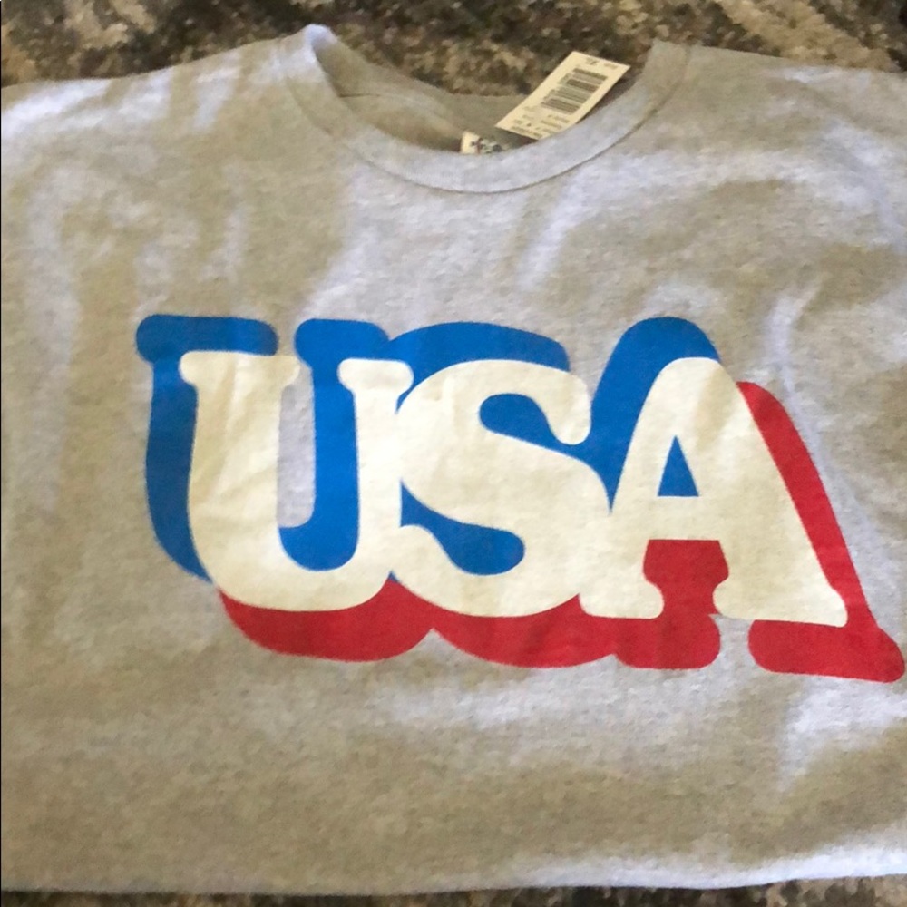 XL TEE Red, White, And Blue “USA” logo